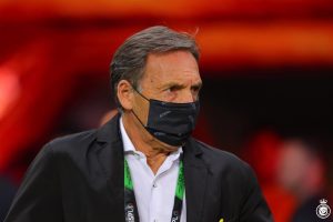 الكشف عن موعد حسم "روسو" موقف إعارات "النصر"