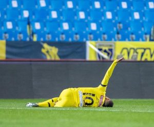 انتهاء موسم "كاكو" مع التعاون بسبب " الرباط الصليبي"