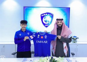الهلال يمدد عقد القحطاني