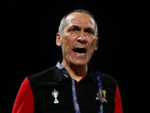 الفتح يتوصل إلى اتفاق مع المدرب اليوناني "دونيس"