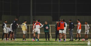 روسو" يوجه هذا الطلب للاعبي "النصر" قبل مباراة "أبها"