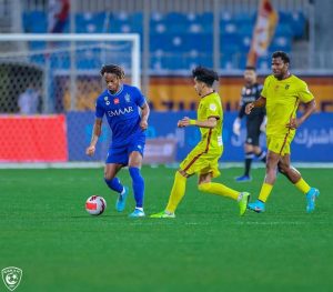 وصول مدرب الحزم الجديد الهولندي "كومانس"