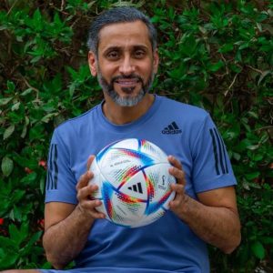 من اللاعب السعودي الذي يستحق الكرة الذهبية؟ سامي الجابر يجيب