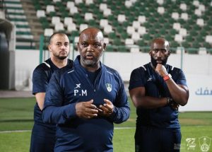 موسيماني يتخذ قرار ناري مع لاعبي أهلي جدة الشباب