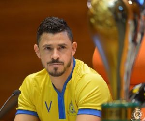النصر يقترب من إنهاء أزمة جوليانو بتلك الطريقة