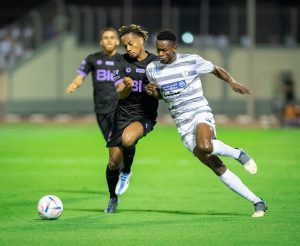 لجنة الانضباط تفرض غرامة قاسية على الطائي في مباراة الهلال