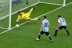 العويس: الجميع كان جاهزا .. وبحثنا عن الاستحواذ في نهاية المباراة