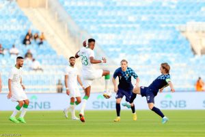 قرار جديد من رينارد تجاه نجم المنتخب السعودي قبل مواجهة الأرجنتين