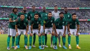 نجم المنتخب السعودي يسابق الزمن للمشاركة في مباراة أيسلندا المقبلة