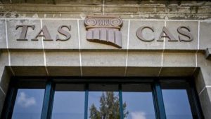 منهم نادي الهلال .. محكمة "كاس" تلاحق الأندية السعودية بـ 4 قضايا