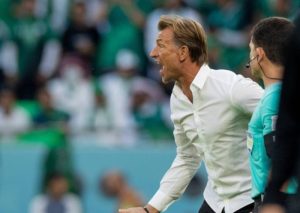 هيرفي رينارد يوجه رسالة نارية لمدرب المكسيك قبل موقعة الغد