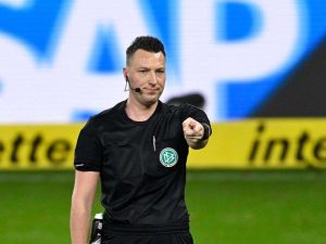 حكم ألماني يدير مباراة الإتحاد والتعاون في دوري روشن للمحترفين السعودي