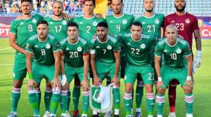 لاعب جزائري يقترب من عملاق الدوري الإيطالي