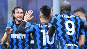 "اسم غير متوقع" ... إنتر ميلان يوافق على رحيل نجم الفريق