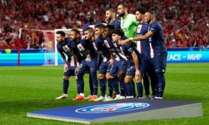 باريس سان جيرمان يحسم مستقبل نجم الفريق