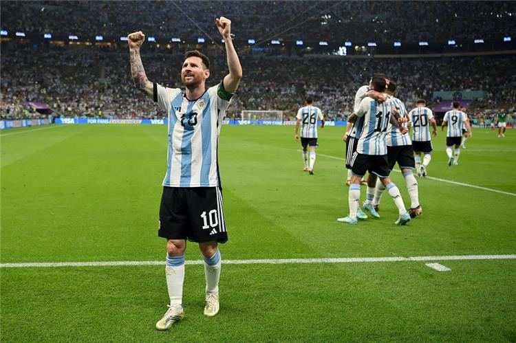 سكالوني سيغير طريقة لعب الأرجنتين أمام هولندا في كأس العالم 