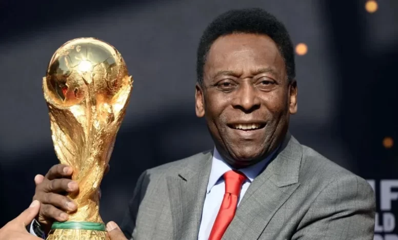 بيليه يوجه رسالة إلى ميسي ومبابي بعد نهائي كأس العالم ويُشيد بمنتخب المغرب 
