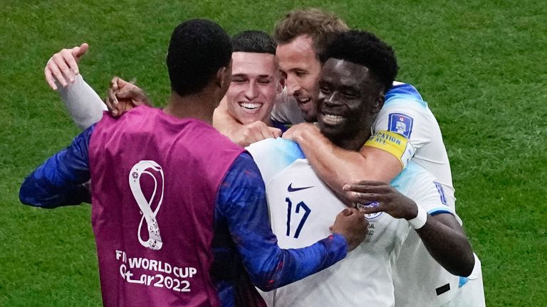 أسود إنجلترا تلتهم السنغال وتصطدم مع فرنسا في كأس العالم 