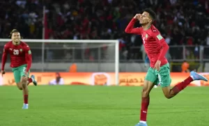 نادي إنجليزي ينضم للسباق للتعاقد مع عز الدين أوناحي