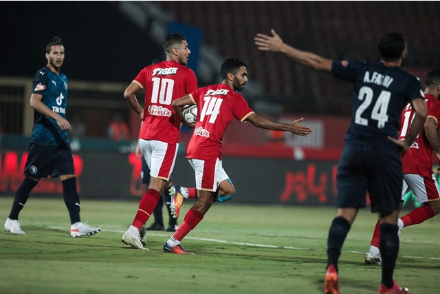 التشكيل المتوقع لمباراة الأهلي وبيراميدز في الدوري المصري 2022-2023 والقنوات الناقلة