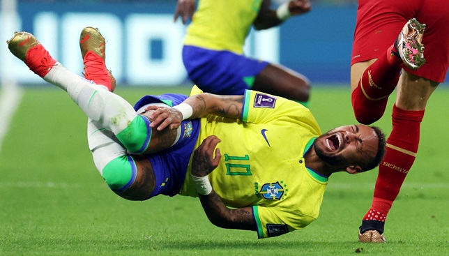 طبيب البرازيل يحسم أمر مشاركة نيمار بمباراة كوريا الجنوبية في كأس العالم 2022