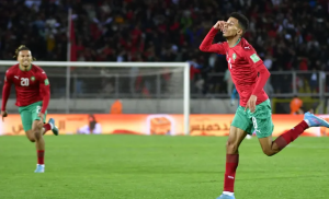 بعد تألقه في المونديال: نجم منتخب المغرب على رادار برشلونة .. وناديه لا يمانع بيعه!