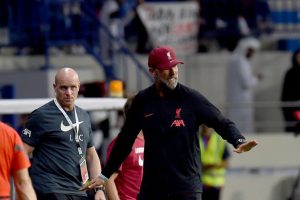 كلوب يكشف عن موقفه من مشاركة الدوليين أمام مانشستر سيتي