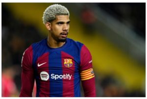 يقدم برشلونة أراوخو بالإضافة إلى 50 مليون يورو في صفقة تبادل تاريخية.