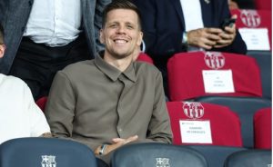 BARCELONAHansi Flick reveals when Wojciech Szczesny will make Barcelona debut
