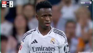 The legendary skill of Vinícius Júnior that embarrassed the Villarreal player and caused him to fall to the ground in a humiliating way.