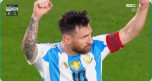 Watch Messi's second goal and the legendary hat-trick against Bolivia in less than two minutes