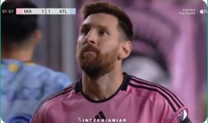 The universal free kick that Messi took against Atalanta and everyone expected it to be a goal