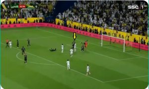 A strange celebration by the Al-Taawoun player in front of Ronaldo after missing a penalty kick in the final seconds
