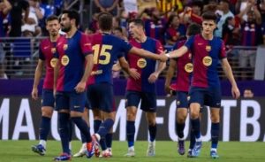 Flick lifts the ban on him and Barcelona now offers him a renewal