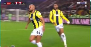 Watch Sofiane Amrabat's decisive goal in the last second and Mourinho's crazy celebration in the match between Fenerbahce and Trabzonspor in the Turkish League.