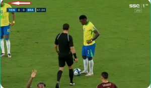 Watch the legendary free kick with which Vinicius and Rafinha fooled everyone on the field in today's Brazil match