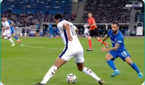 Watch: Bellingham's imaginary dribble against the Greek player in the Nations League today