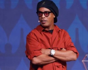 No Lamine or Rafinha… Barcelona legend Ronaldinho surprises the team’s star of the season and asks Flick to continue giving him confidence