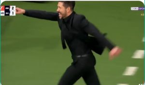 The strange scene that occurred between Diego Simeone and striker Sorloth celebrated scoring Atletico Madrid's winning goal