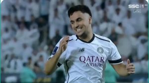 Here is the fantastic skill used by Algerian Adam Ounass to end the career of Brazilian Lodi, defender of Al Hilal