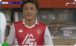 Watch Elias Benfica's world-class little goal against Benfica, the European champions, after a fantastic level by the Central Stadium.