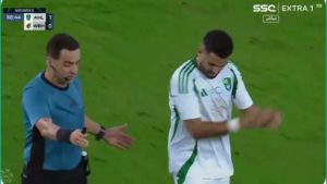 The historic scene that happened with Riyad Mahrez and made commentator Fares Awad interact with him live.