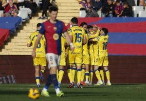 After the sho,cking defeat against Las Palmas: Laporta opens fi,re on Hansi Flick and demands that he exclude the Barcelona duo from the team’s starting lineup