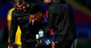 Baldé Stretchered Off as Tensions Rise at Camp Nou Amid Barça’s Anniversary Celebration
