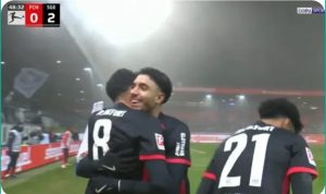 Watch the strange scenario that occurred from Algerian Fares Shuaibi and the great reaction of Egyptian Omar Marmoush.