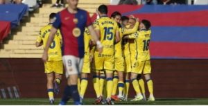 After performing the catastrophe in front of Las Palmas … Barcelona fans turn on the star of the team and expel him from the team permanently!