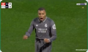 Kylian Mbappe's world-class goal that made Issam Chaouali explode during commentary because of the imaginary method the French player used to deceive everyone on the field.