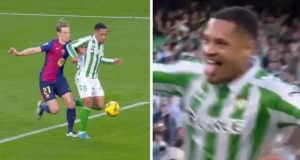 Vitor Roque wins a penalty for Betis against Barcelona, emotionally celebrates after it is scored