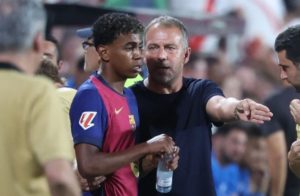 Barcelona are planning to sign a top-class winger to add depth to Hansi Flick’s squad