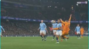 The first knee scissors will be immortalized in the history of the Champions League and recorded in Mbappe’s name because of the strange method he used to score Real Madrid’s equalizer against Manchester City.